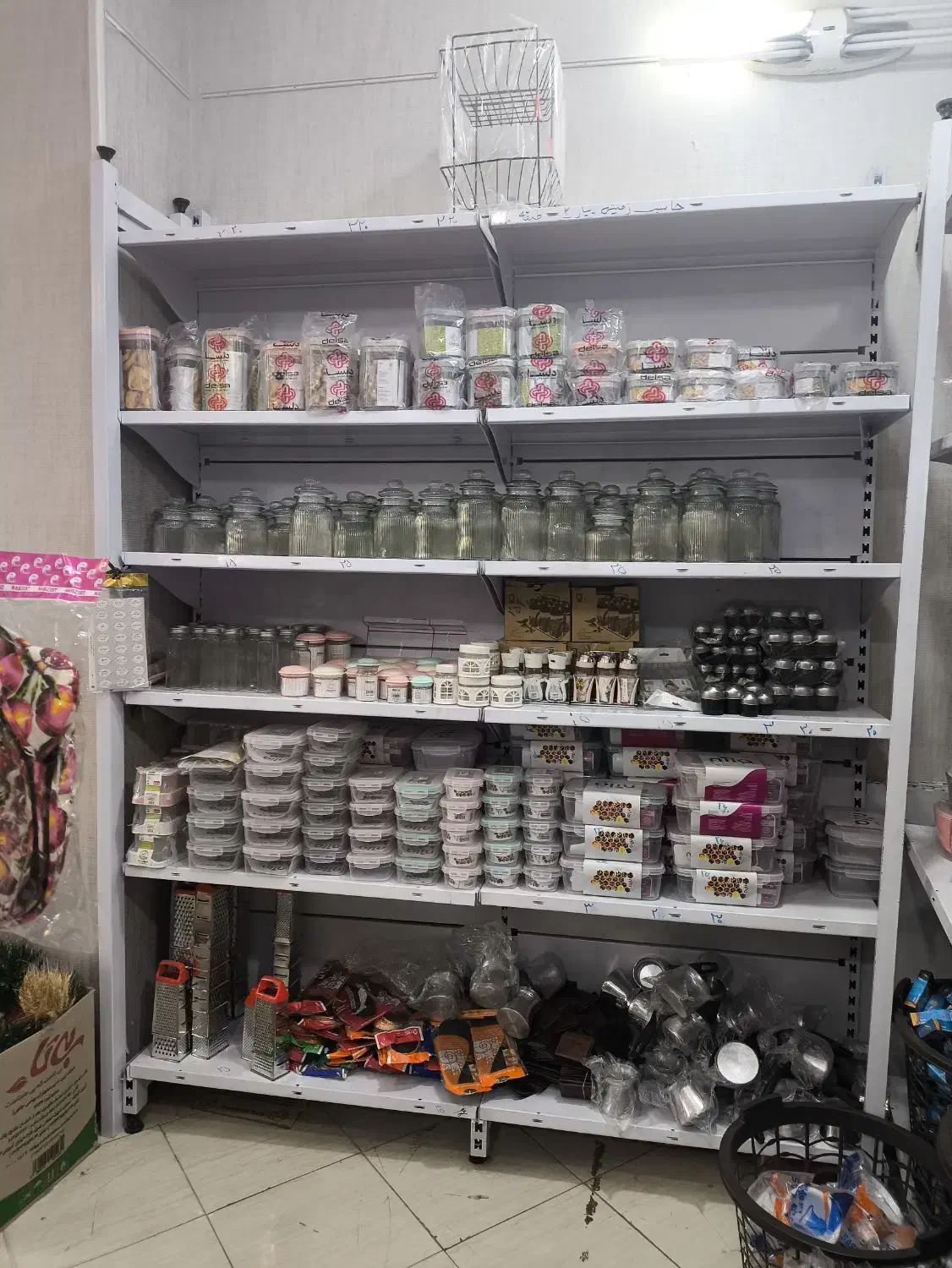 قفسه مغازه ایستاده|فروشگاه و مغازه|شاهینشهر, گزبرخوار|دیوار