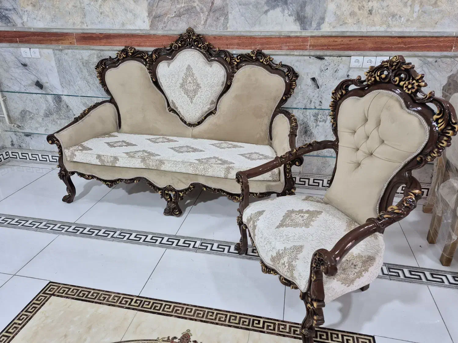 مبل کلاسیک افسون ۹نفره با پارچه/ /مخمل//|مبلمان خانگی و میز عسلی|تبریز, |دیوار