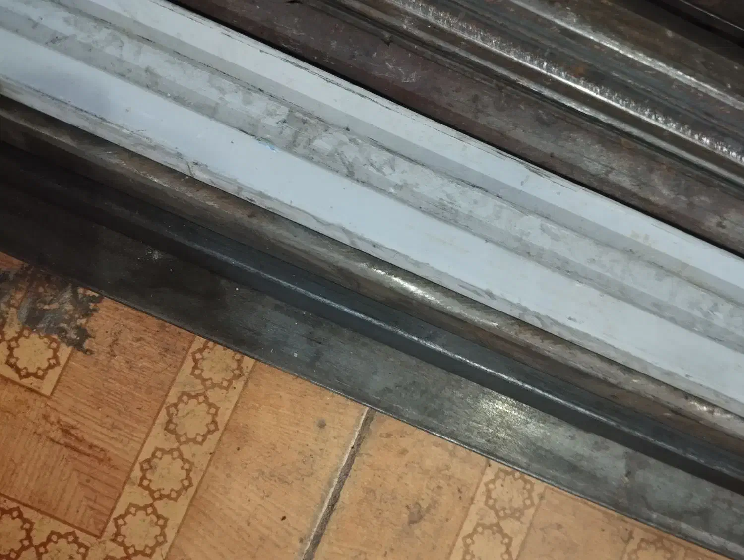 قوطی 3*3 و 2*2 رنگ شده|مصالح و تجهیزات ساختمان|مشگین شهر, |دیوار