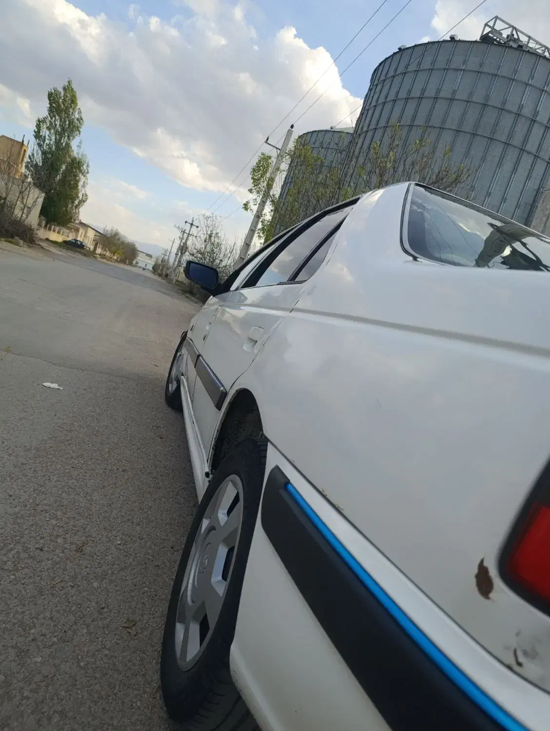 پژو پارس سفید|خودرو سواری و وانت|نمین, |دیوار