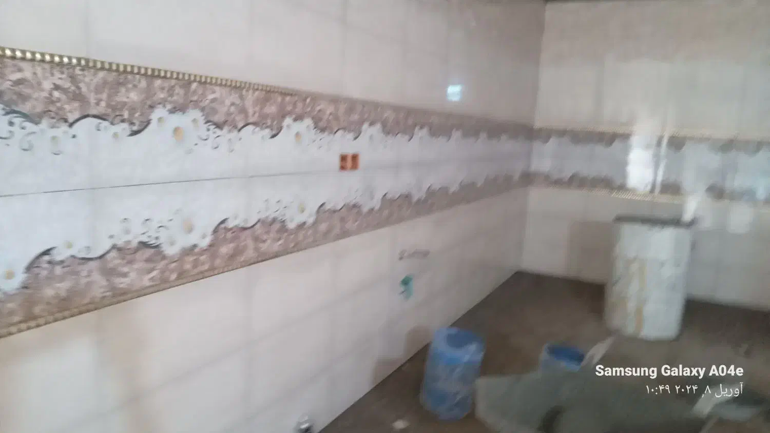 کاشی کاری|خدمات پیشه و مهارت|زهک, |دیوار