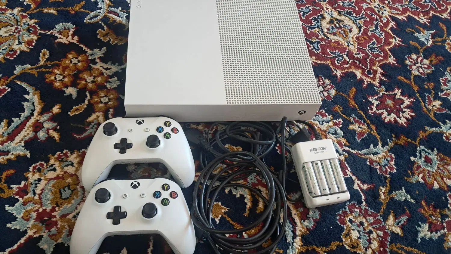 XBOX ONE S ALL DIGITAL|کنسول، بازی ویدئویی و آنلاین|اصفهان, عمان سامانی|دیوار
