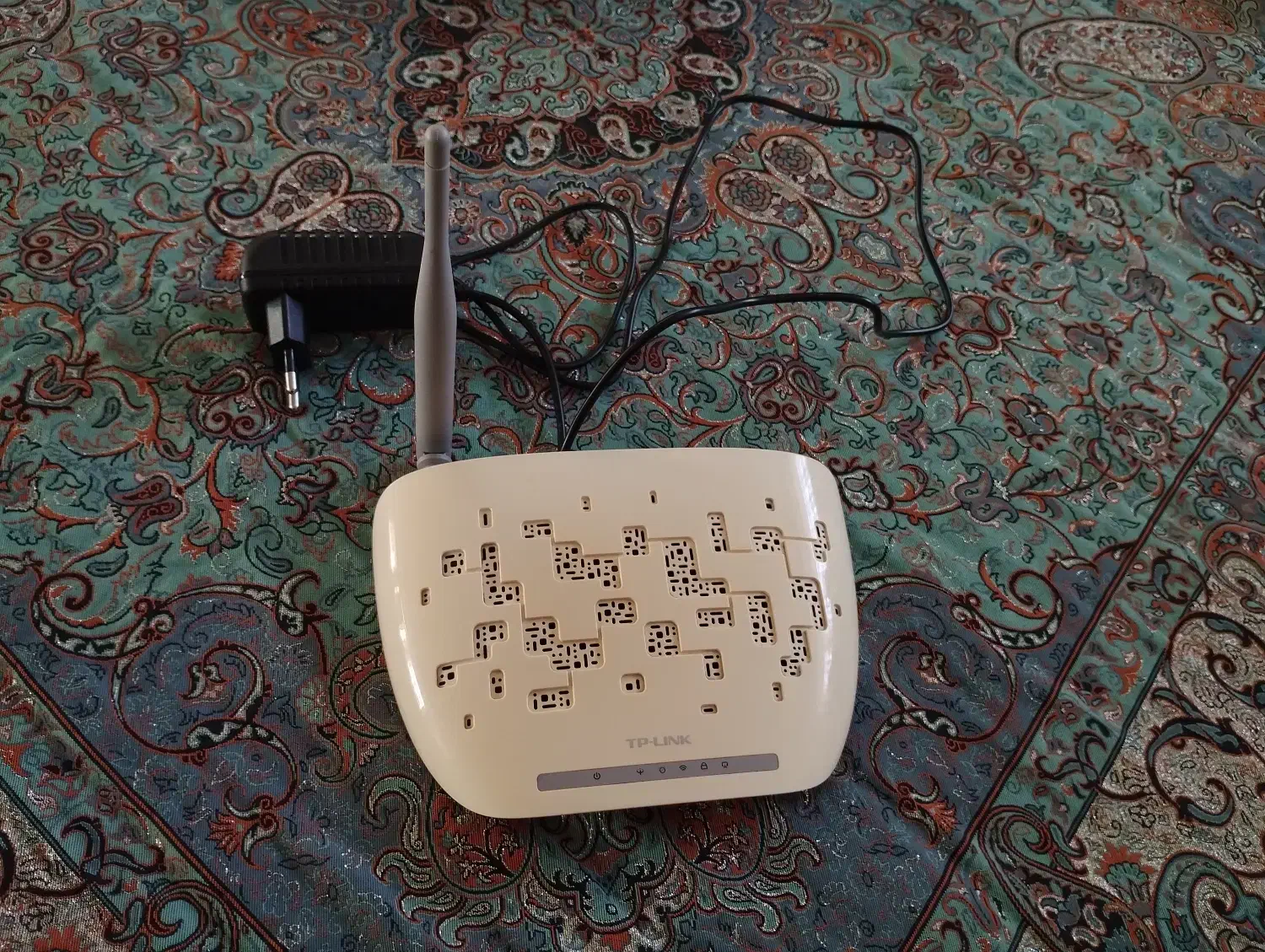 مودم +ADSL2|مودم و تجهیزات شبکه|اهر, |دیوار