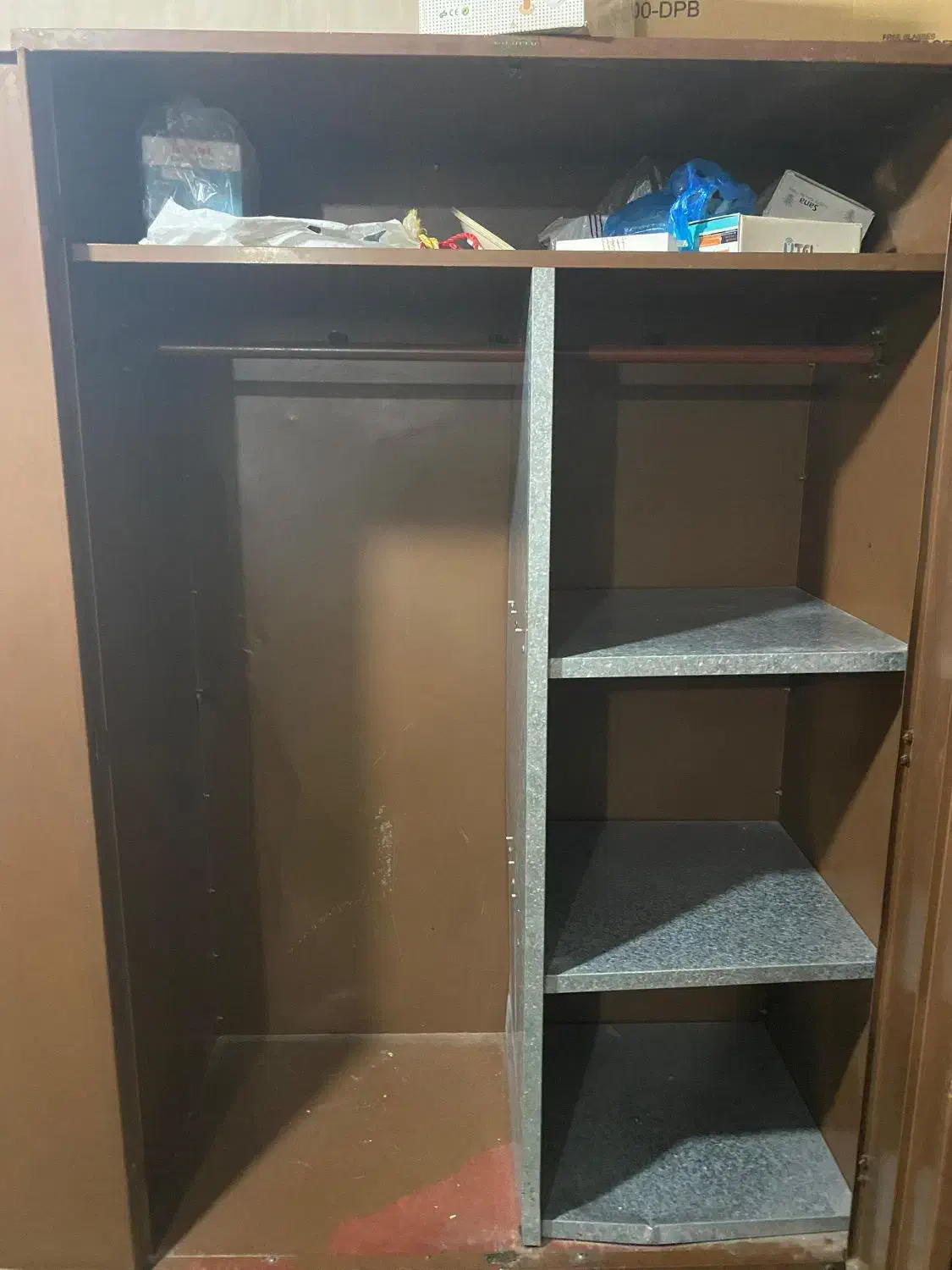 کمد فلزی|جاکفشی، کمد، دراور|مسجد سلیمان, |دیوار