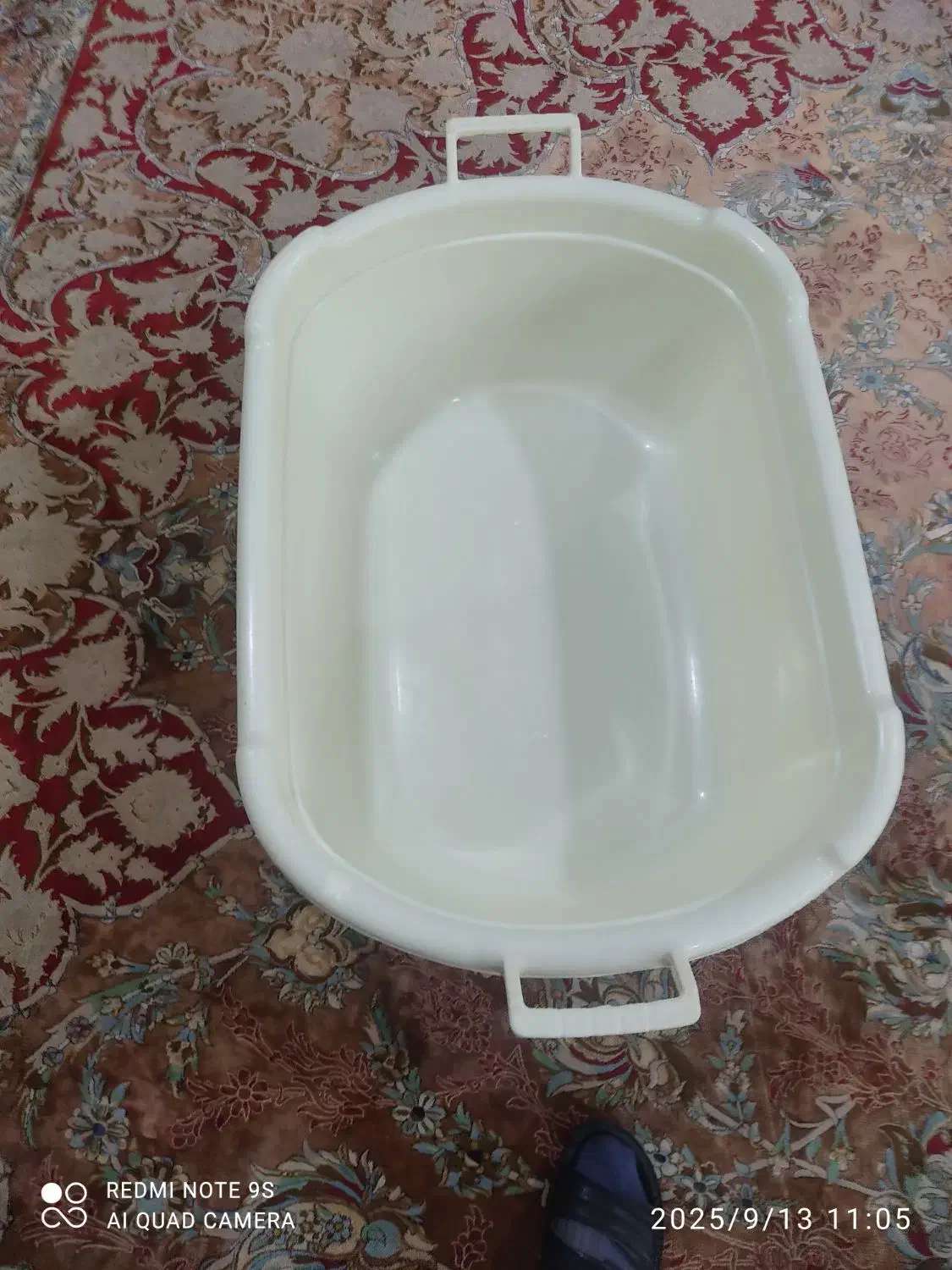 وان نوزاد بزرگ وپمپ بنزین سمندال ایکس|اسباب و اثاث بچه|رشت, جانبازان|دیوار