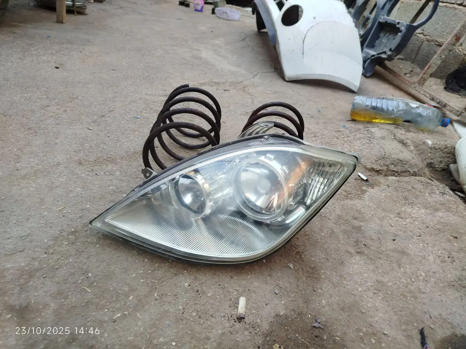 فنر لنزو سپر تیبا سینی فن پژو چراغ تیبا|قطعات یدکی و لوازم جانبی|شیراز, دینکان|دیوار