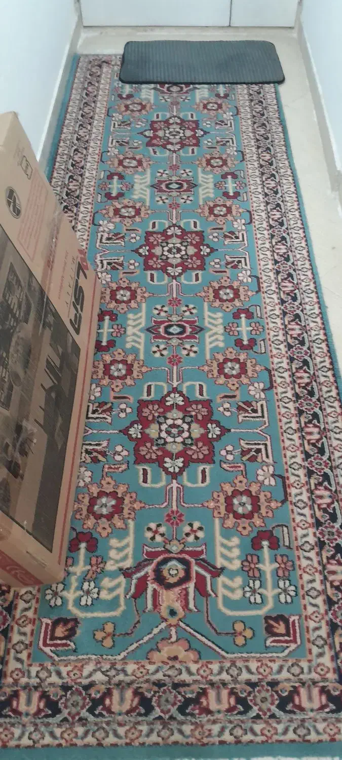 فرش ۴متری وکناره ۳متری تمیز وسالم|فرش|اراک, |دیوار