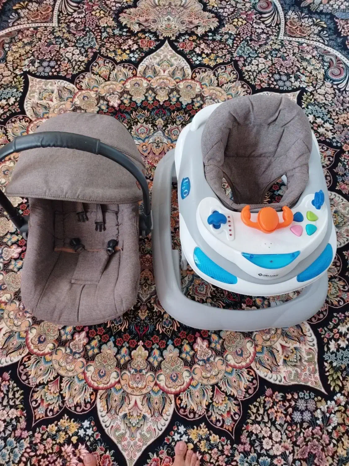 روروئک و کریر سالم و موزیکال خیلی کم استفاده شده|کالسکه و لوازم جانبی|شراء, |دیوار