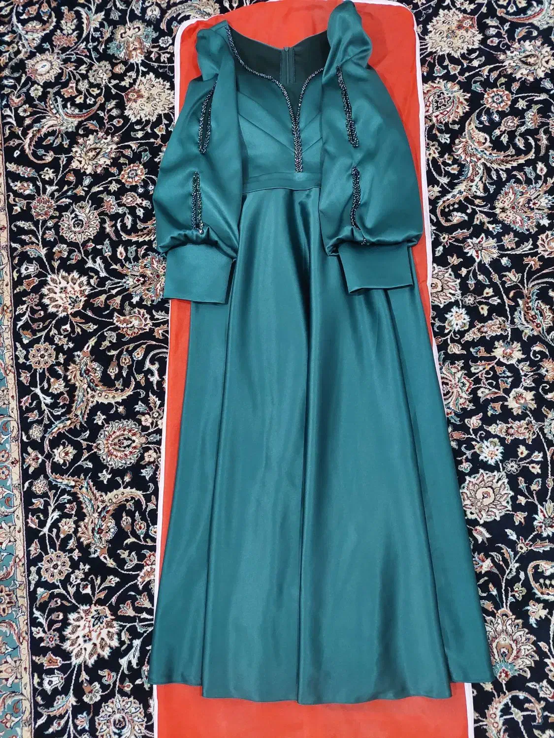 لباس|لباس|زرین دشت (همدان), |دیوار