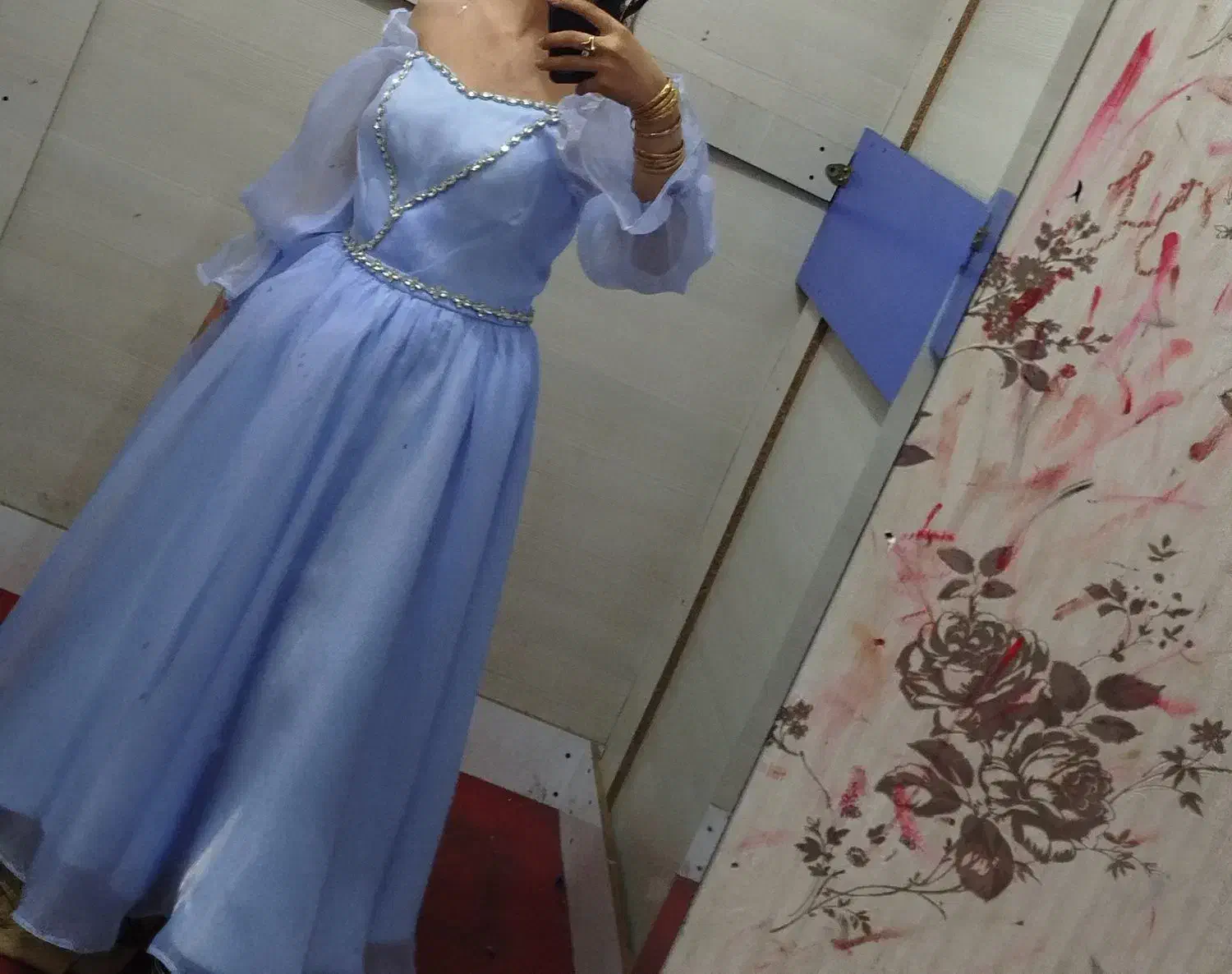 پیراهن مجلسی و عروسکی کار شده پرنسسی|لباس|گلستان (تهران), |دیوار