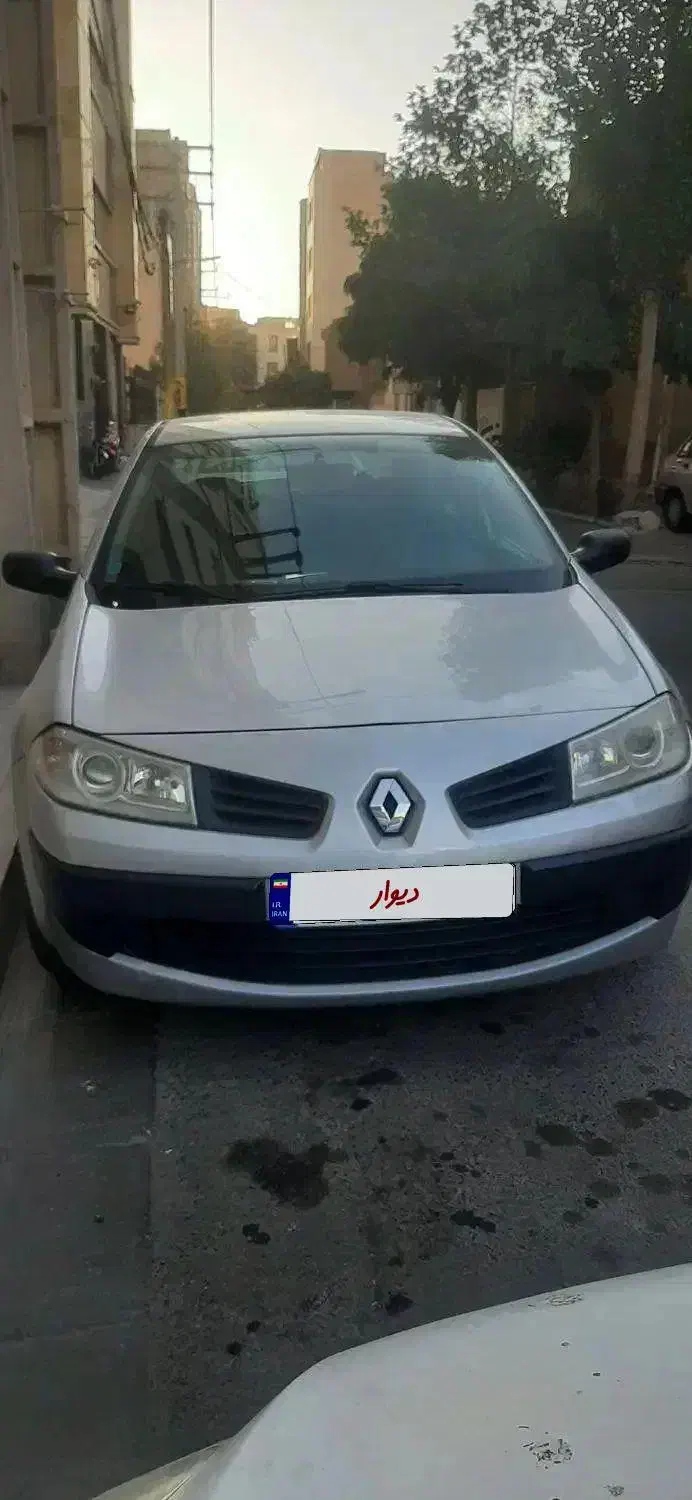 مگان 1600 نقره ای سالم|خودرو سواری و وانت|کرج, اصفهانی‌ها|دیوار