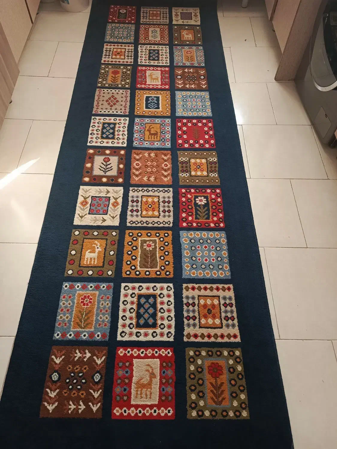 گلیم فرش در حد نو سالم و تمیز ۳ متری|فرش|پرند, فاز ۴|دیوار