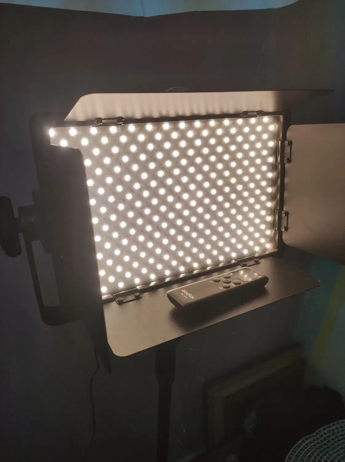 تجهیزات نورپردازی|دوربین عکاسی و فیلمبرداری|قدس, شهرقدس|دیوار