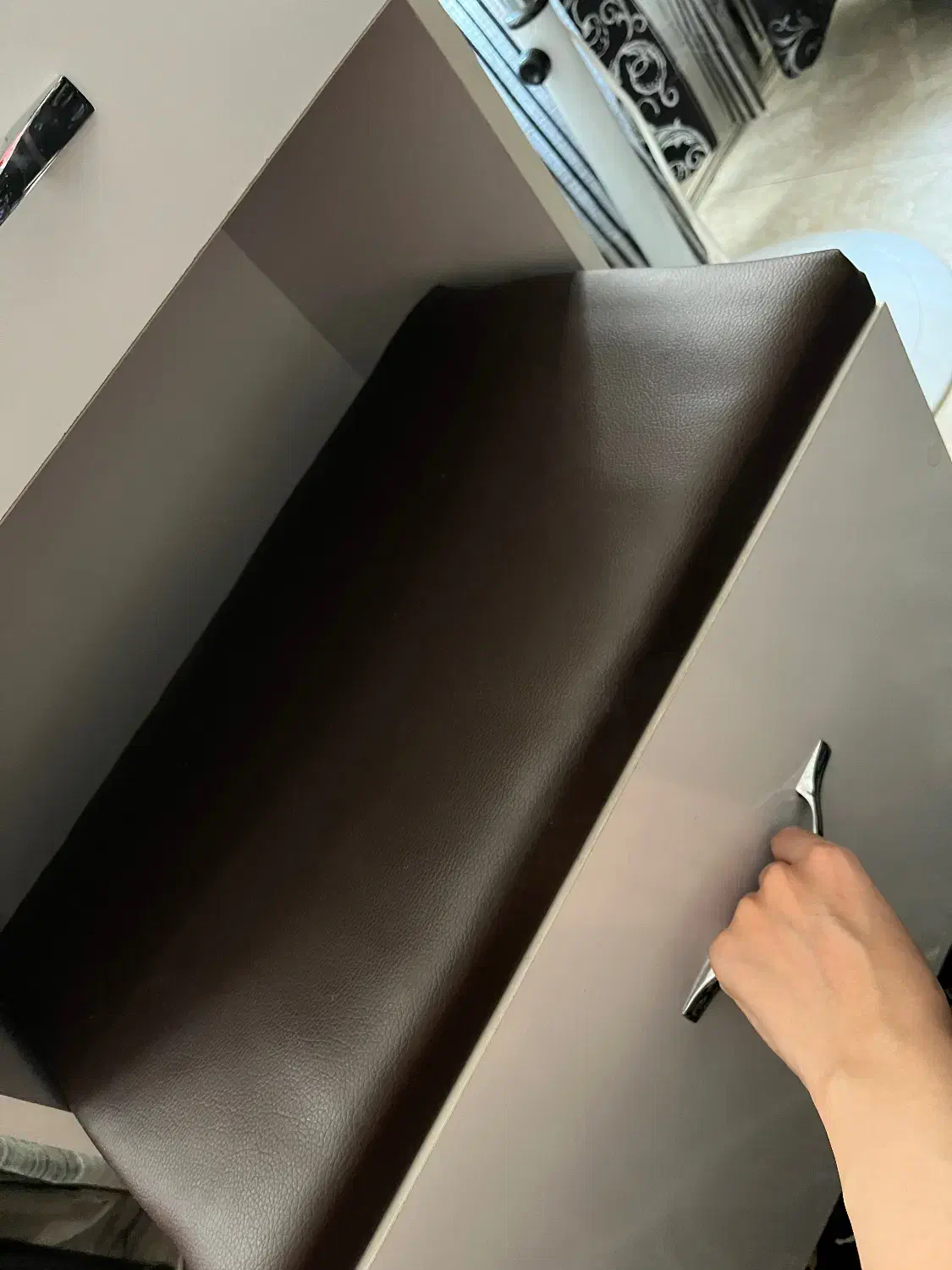 میز سفید|میز تحریر و کامپیوتر|تهران, سهروردی|دیوار