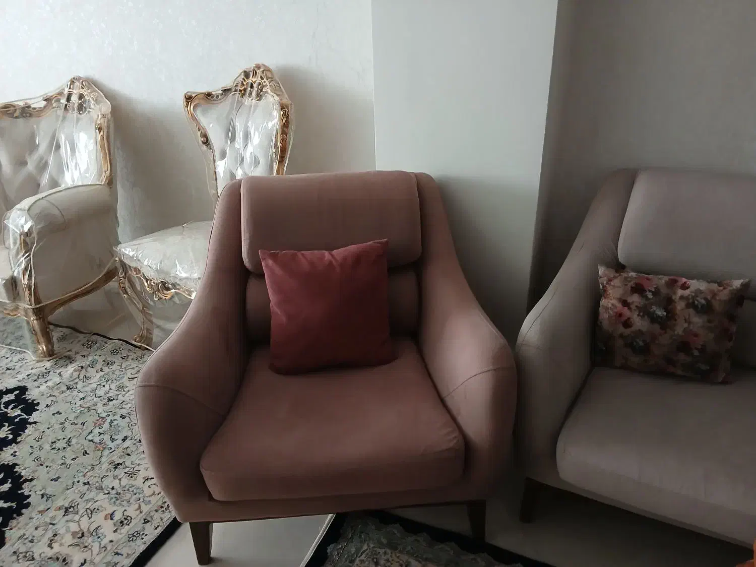مبل راحتی نیم ست|مبلمان خانگی و میز عسلی|ری, دیلمان|دیوار