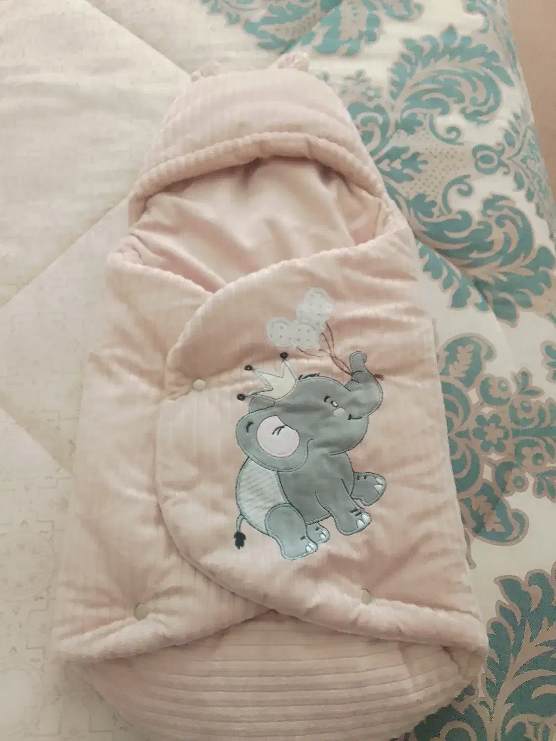 قنداق فرنگی مخمل|کفش و لباس بچه|خوانسار, |دیوار