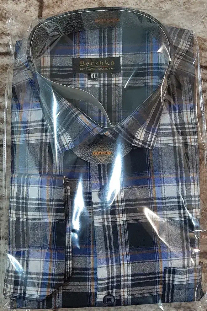 پیرهن|لباس|اصفهان, فرودگاه|دیوار