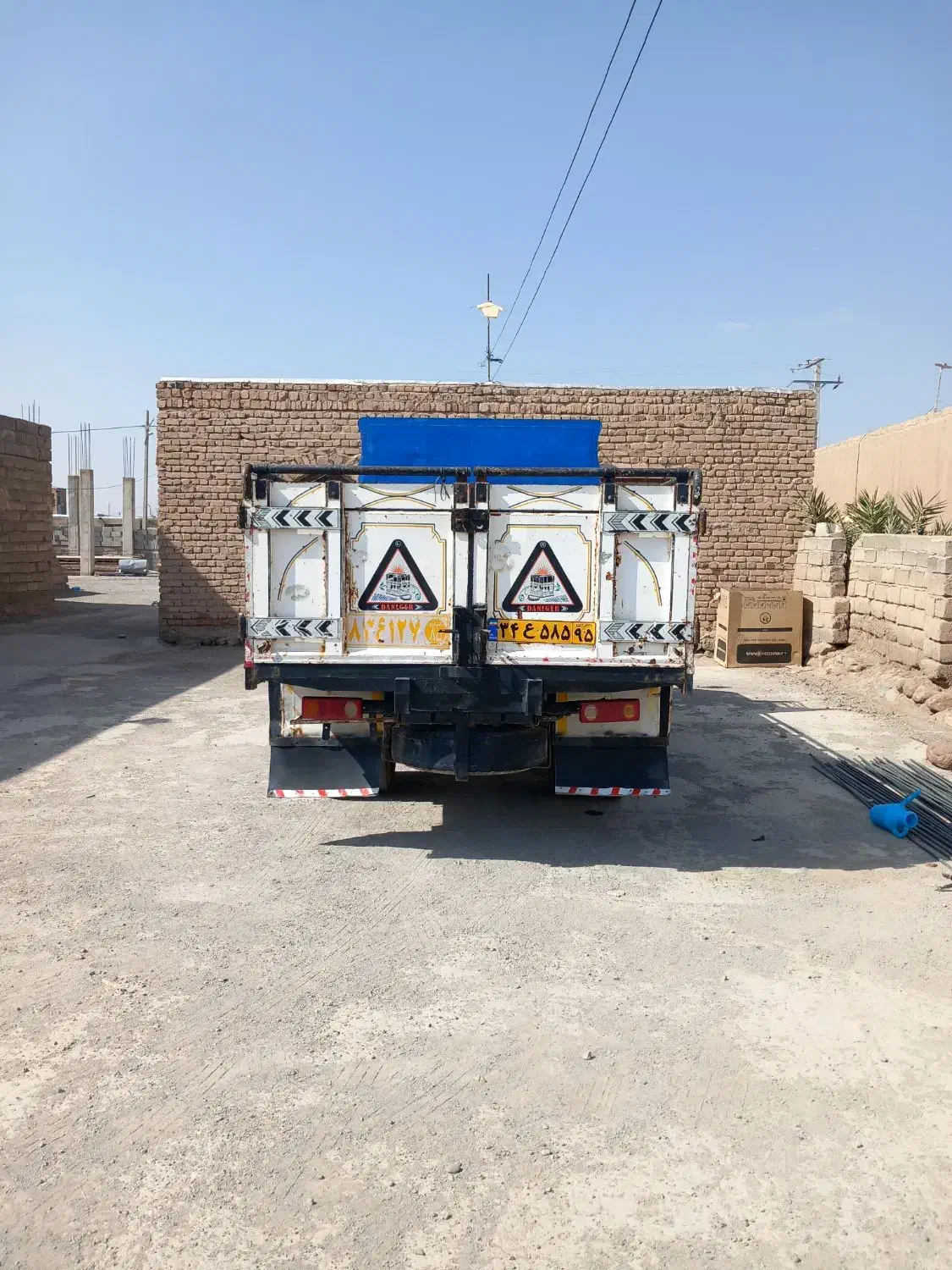 هیوندا پنج و نیم تن|خودرو سنگین|خاش, |دیوار