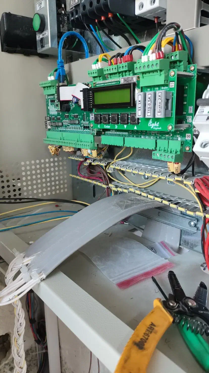 سرویس و نگهداری اسانسور ،بالا بر|خدمات پیشه و مهارت|شیراز, زند|دیوار