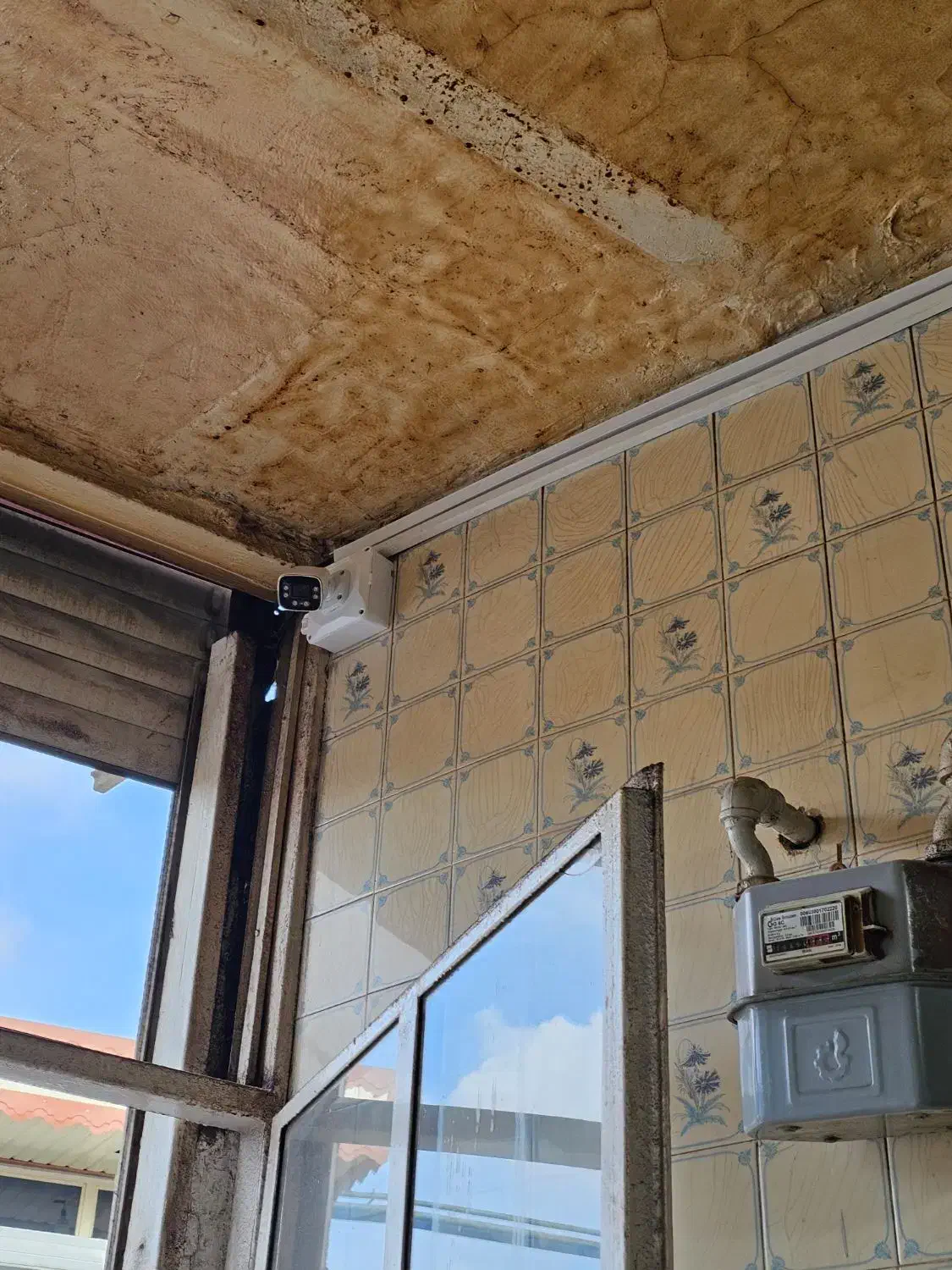 نصب دوربین مداربسته با قیمت مناسب + گارانتی|خدمات پیشه و مهارت|تبریز, |دیوار