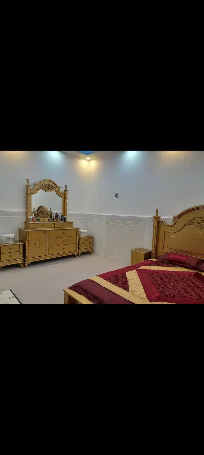 تخت خواب دو نفره در حد نو|تخت و سرویس خواب|زنجان, |دیوار