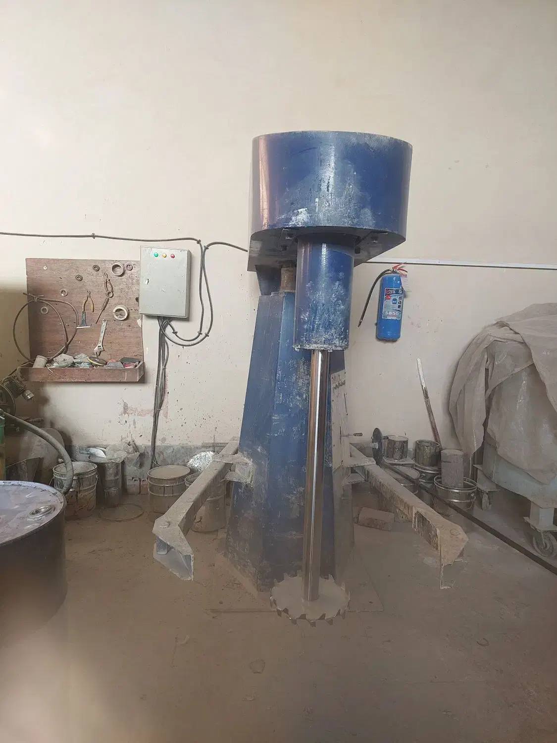 میکسر ۳۰ اسب وپرمیل ۵۰لیتری با بالابر ایران|ماشین‌آلات صنعتی|پردیس, سیاه سنگ|دیوار