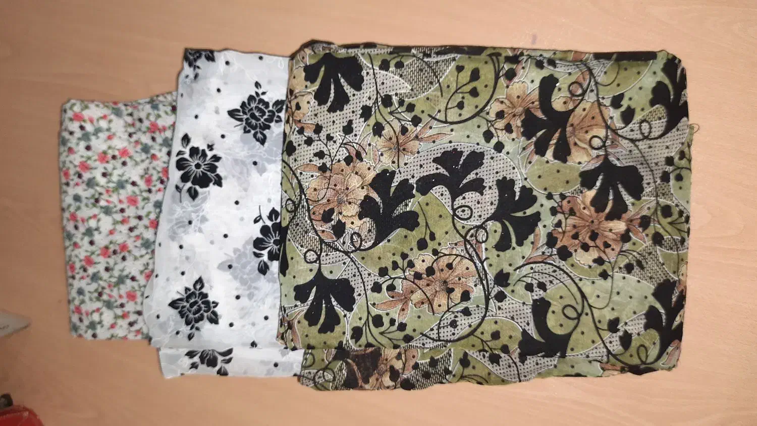 دوخت چادر|لباس|گلپایگان, |دیوار