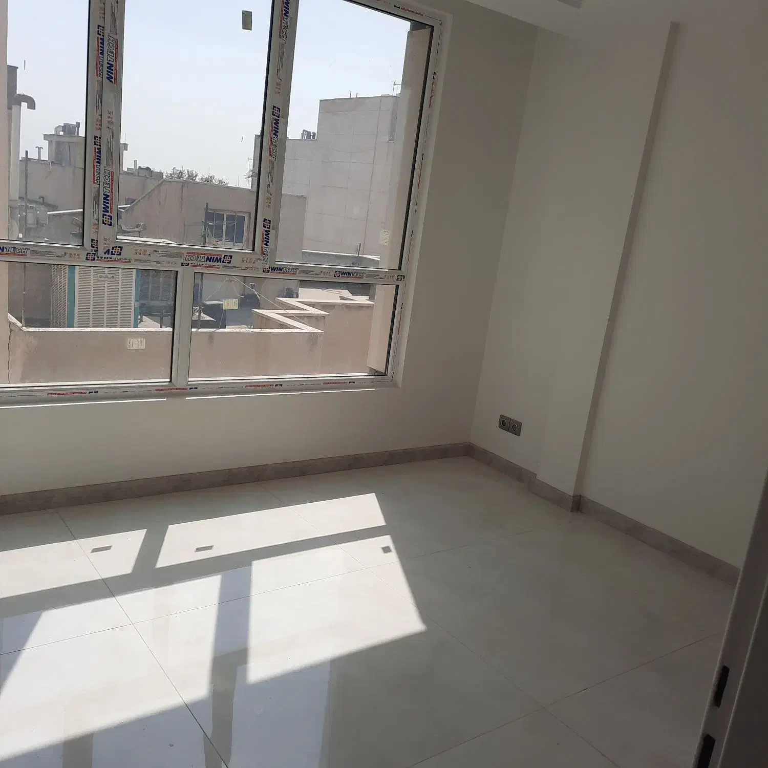 شریعتی مقابل ملک ۸۵متر نوساز فول امکانات