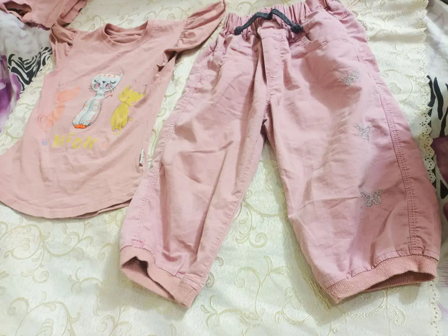 دخترانه|کفش و لباس بچه|تفتان, |دیوار