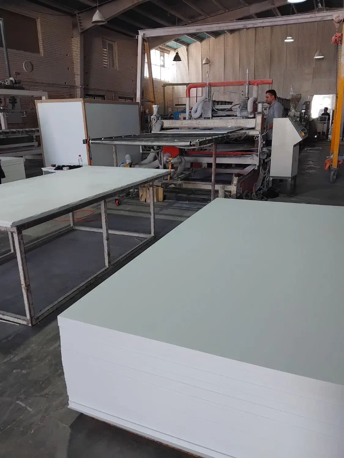 ورق پس وی سی (فومیزه) درجه ۱|مصالح و تجهیزات ساختمان|کاشان, شهرک صنعتی امیرکبیر ۲|دیوار