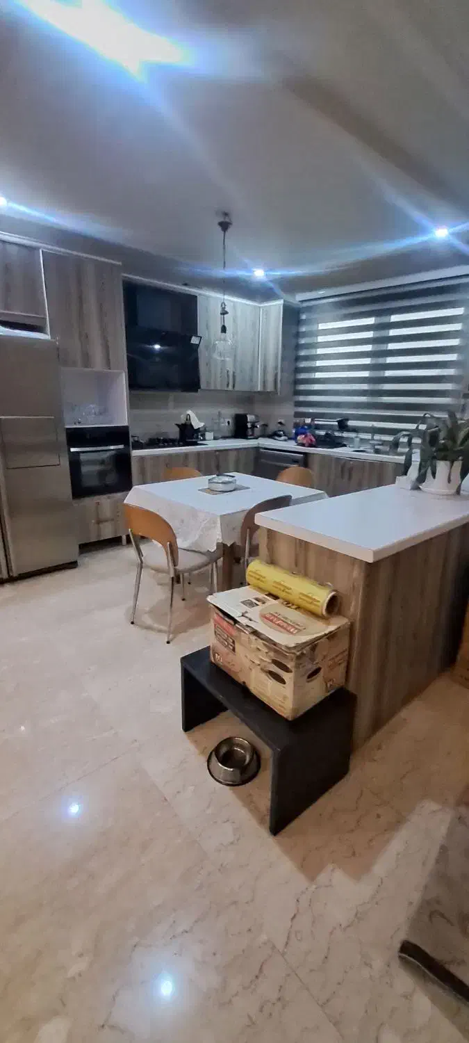 اندرزگو سلیمی شمالی 160متر سه خوابه دومستر