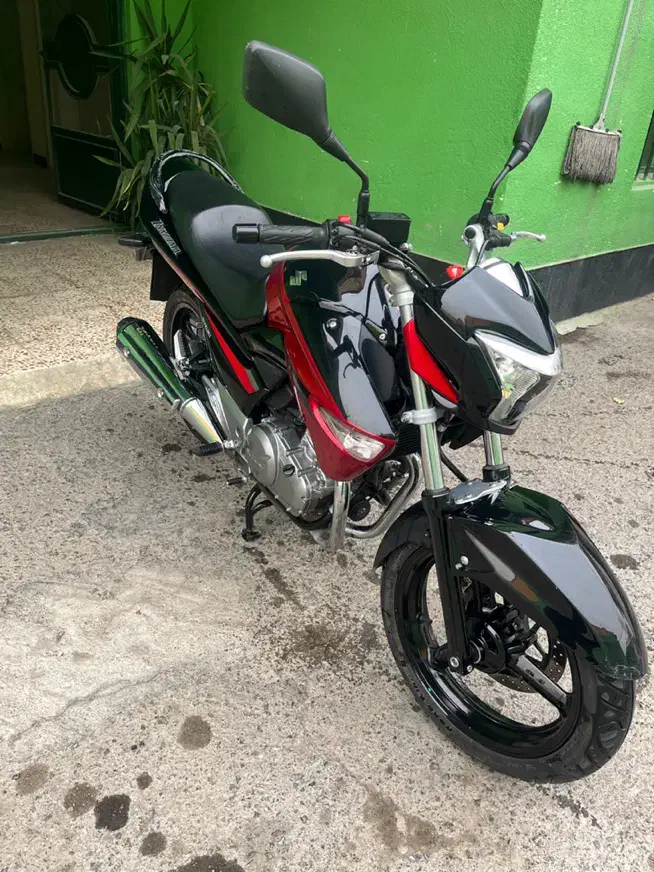 سوزوکی اینازوما 5 هزار تا کار بدون رنگ|موتورسیکلت|ری, سرتخت|دیوار