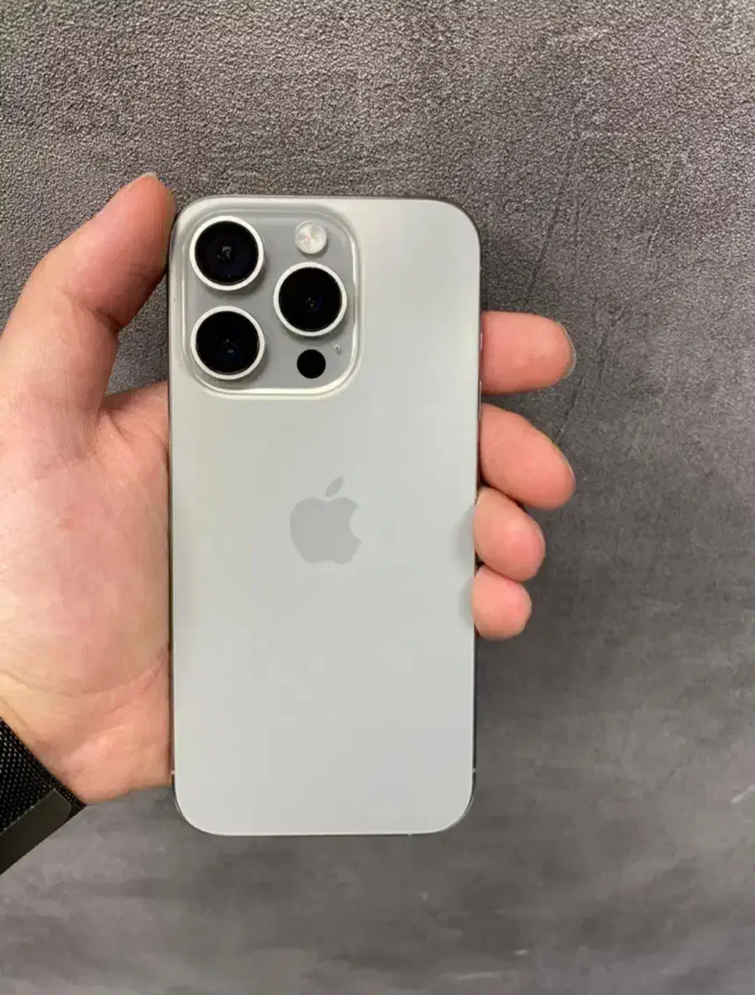 آیفون 15 pro|موبایل|داراب, |دیوار