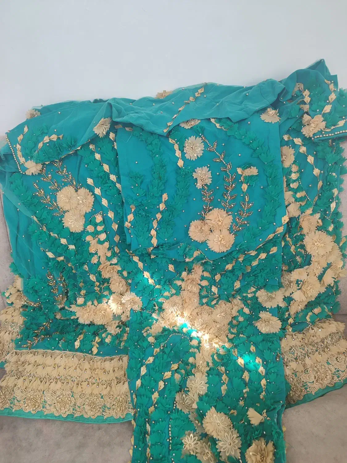 لباس محلی لری|لباس|کازرون, |دیوار