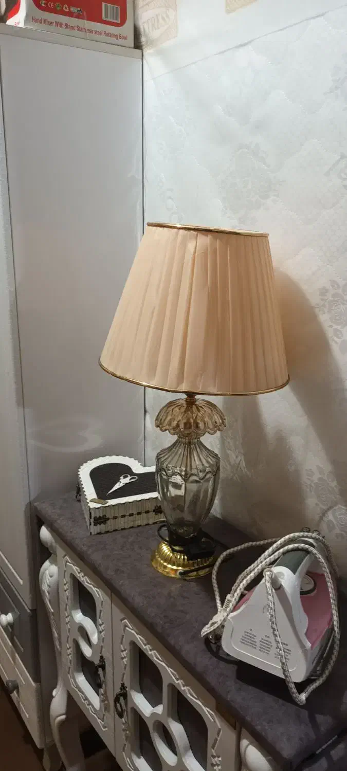 اباژور یا چراغ خواب|چراغ خواب و آباژور|مشهد, سپاد|دیوار