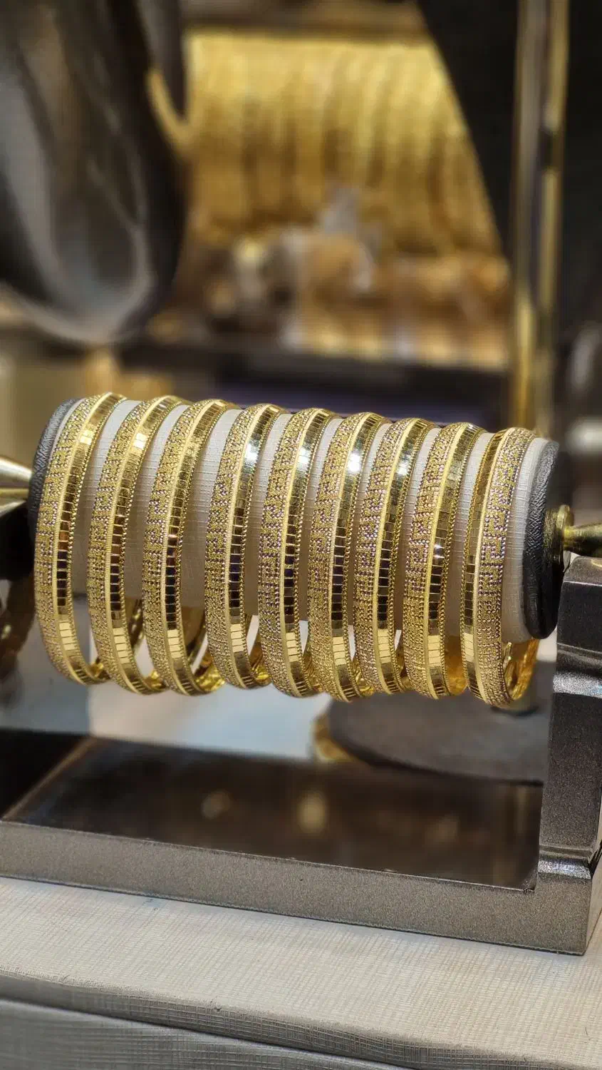 النگو های زیبای طلا با کمترین اجرت ممکن|جواهرات|شیراز, شاهچراغ|دیوار