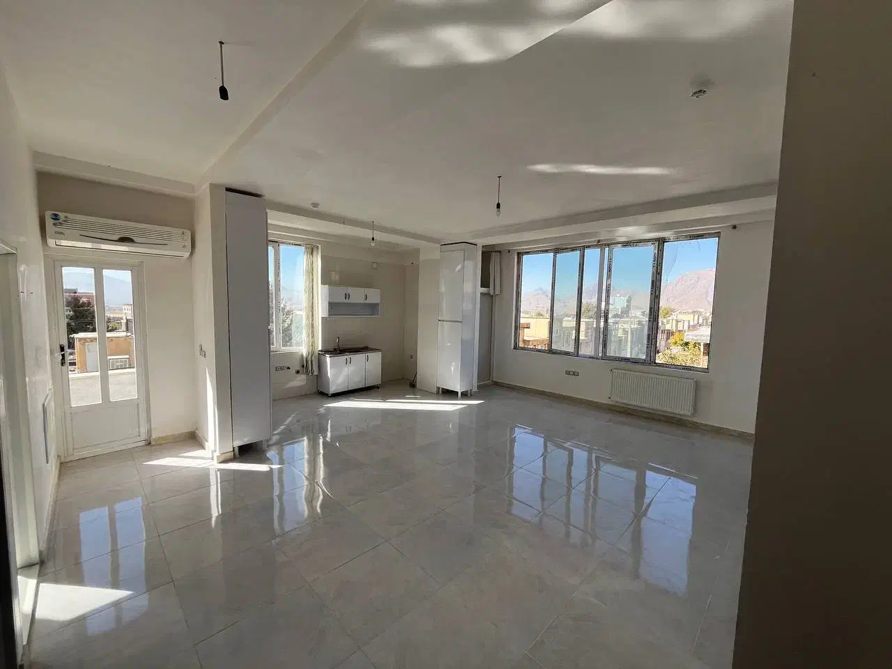 آپارتمان ۸۸متری/دوبرنور/خیابان انقلاب صحنه|فروش آپارتمان|صحنه, |دیوار