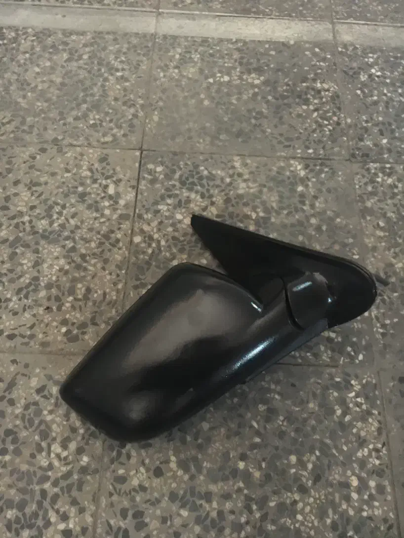 جلو پنجره پژو رنگ بژ و آیینه بغل خرگوشی پژو|قطعات یدکی و لوازم جانبی|فولادشهر, C3|دیوار