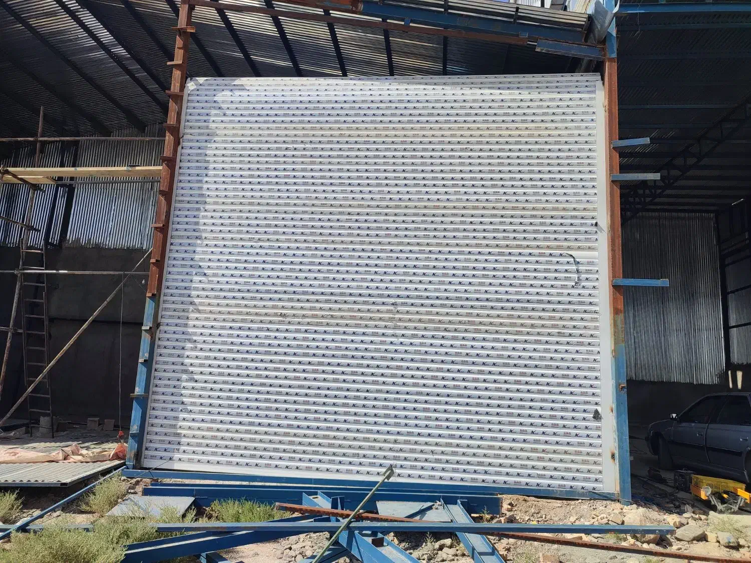 نصب کرکره و شیشه سکوریت و دوجداره|خدمات پیشه و مهارت|زبرخان, |دیوار