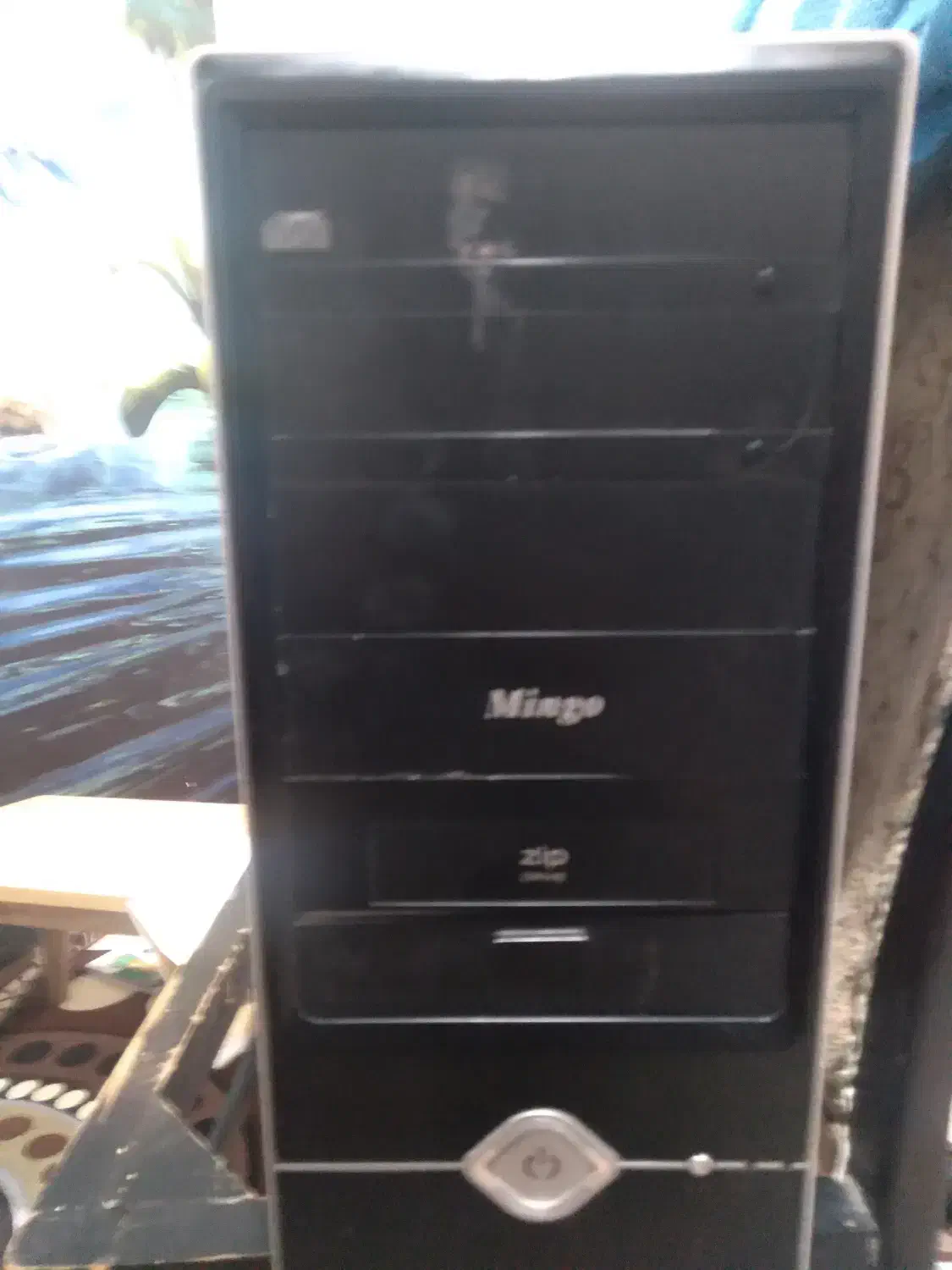 کیس و مانیتور|رایانه رومیزی|میانه, |دیوار