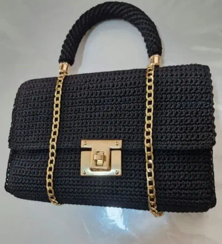 کیف دستباف|کیف، کفش، کمربند|کاشان, حسن آباد|دیوار