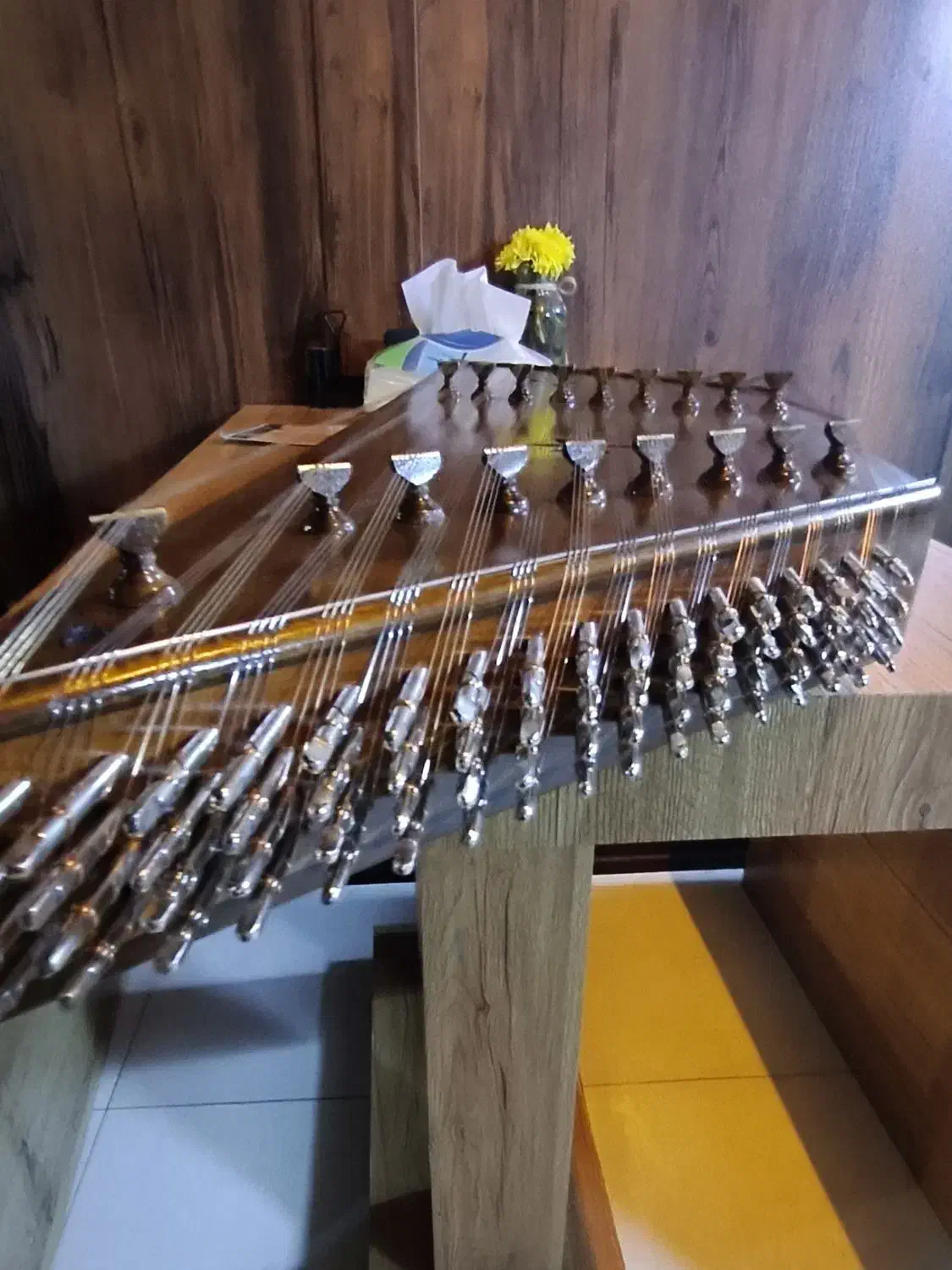 سنتور توسلی|سازهای سنتی|ساری, |دیوار