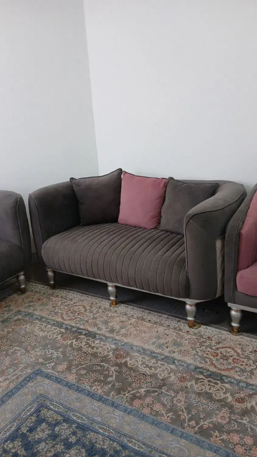 مبل ۷ نفره راحتی|مبلمان خانگی و میز عسلی|یزد, |دیوار