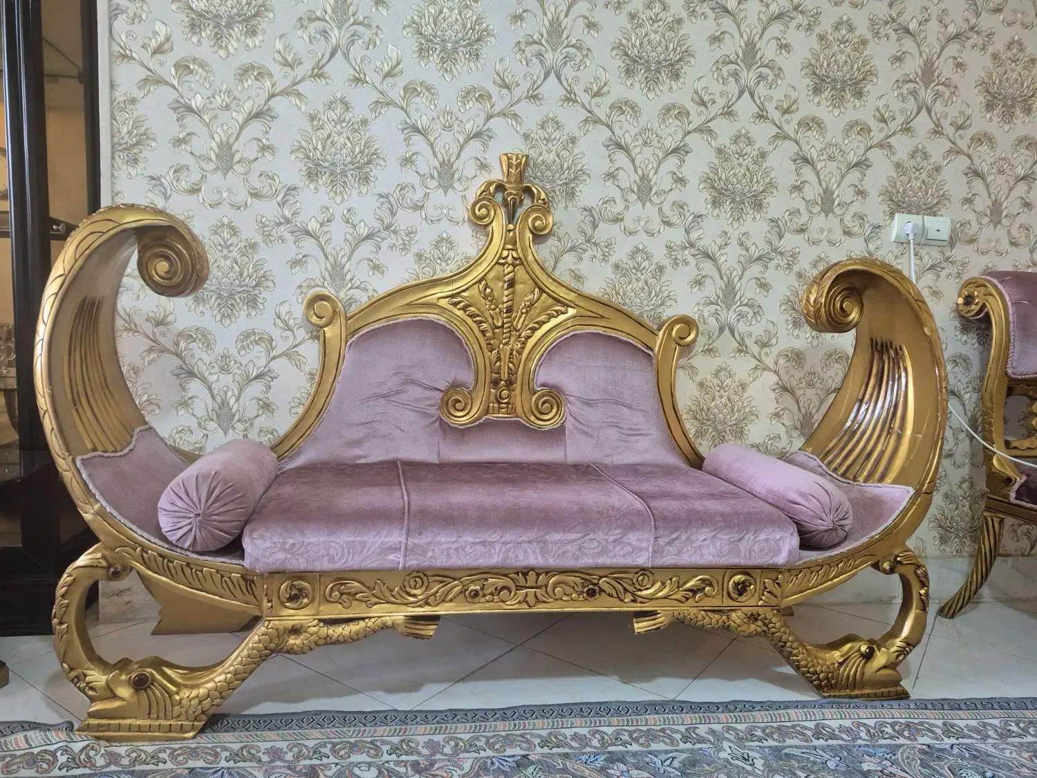 مبل ۹ نفره|مبلمان خانگی و میز عسلی|شاهین‌شهر, عطار|دیوار