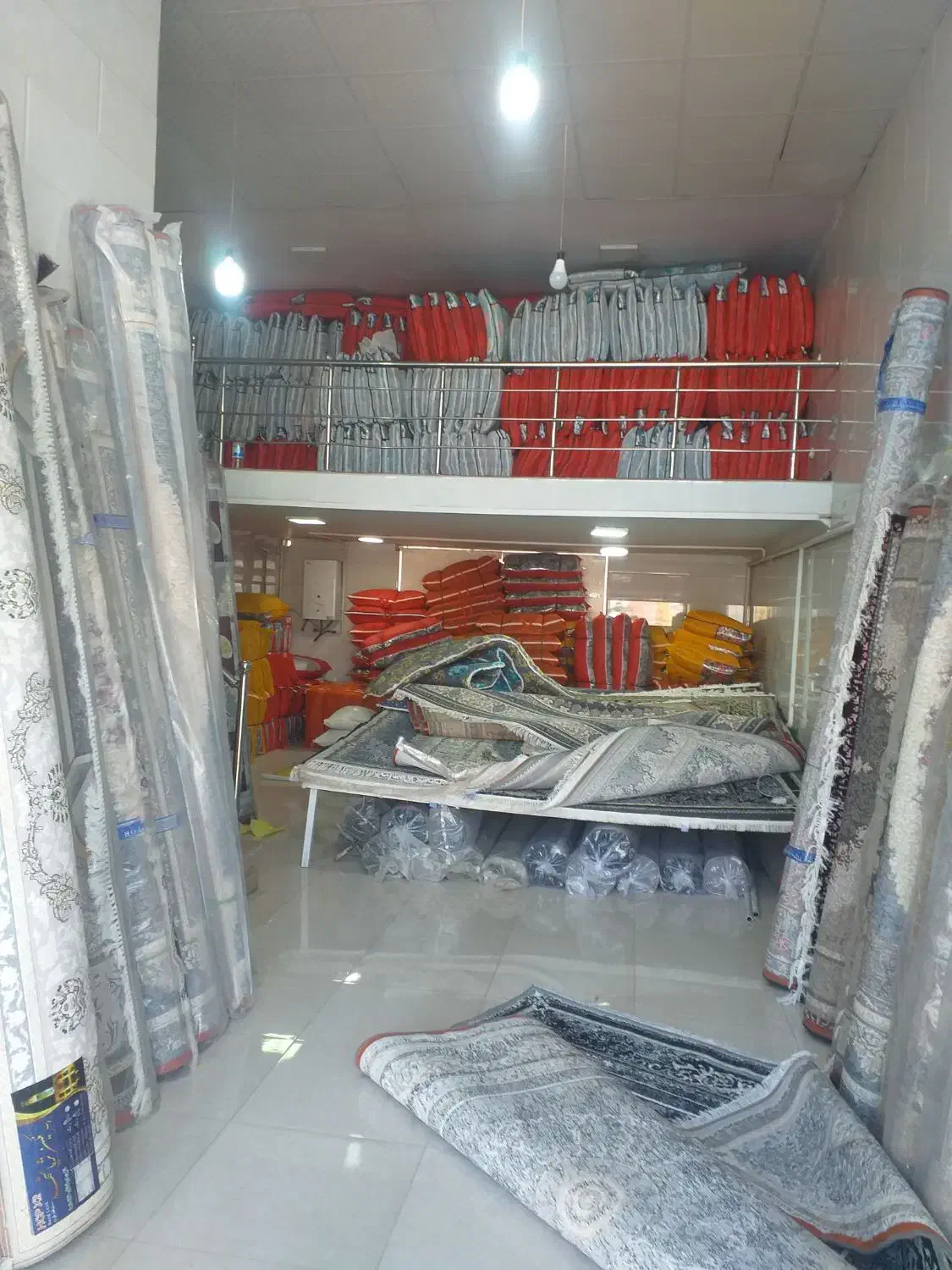 مغازه و سوئیت  برای اجاره|اجارهٔ مغازه و غرفه|تاکستان, |دیوار