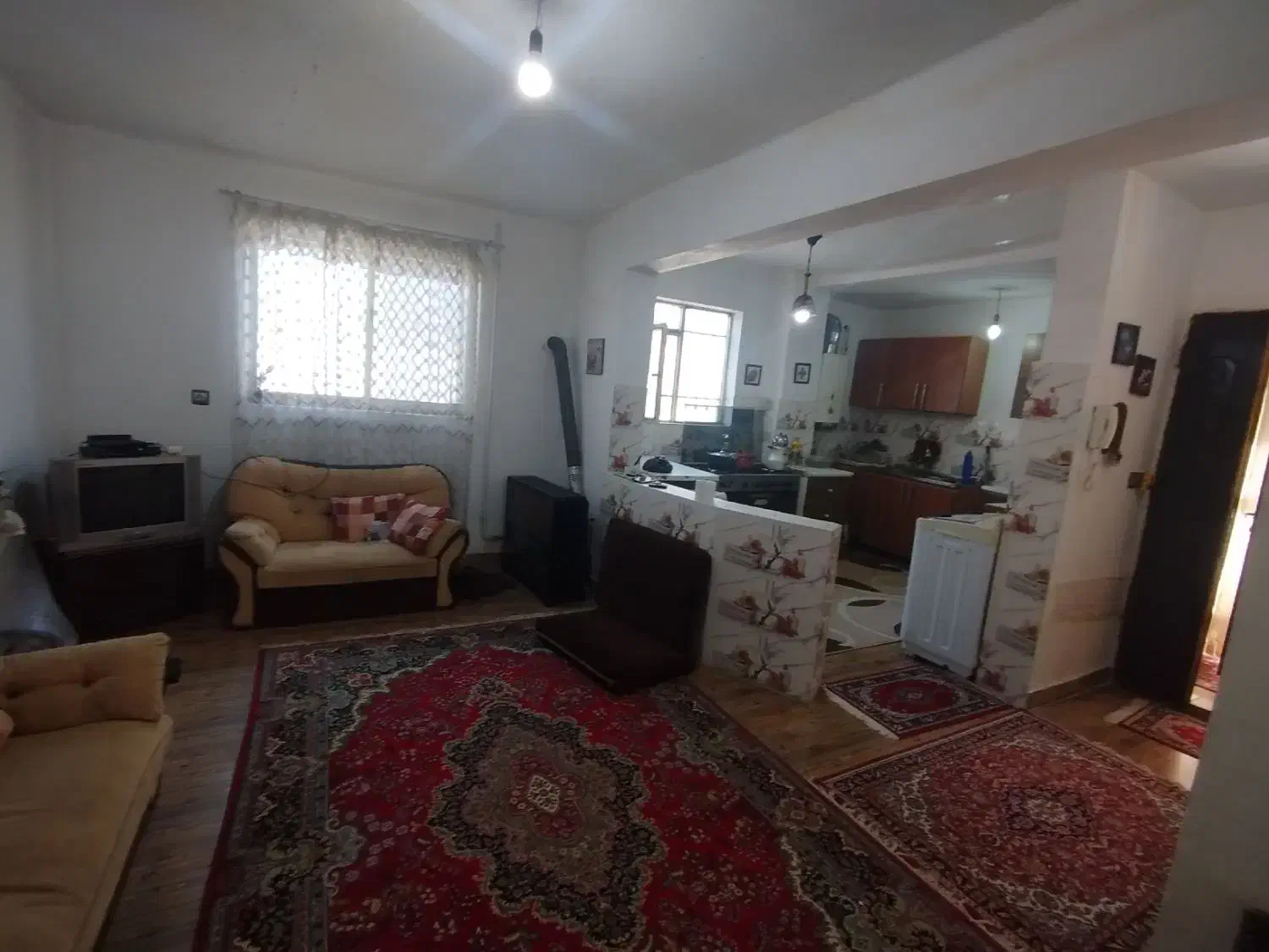 فروش خانه ویلایی100متری درخیابان مطهری لاهیجان|فروش خانه و ویلا|لاهیجان, خالو باغ|دیوار