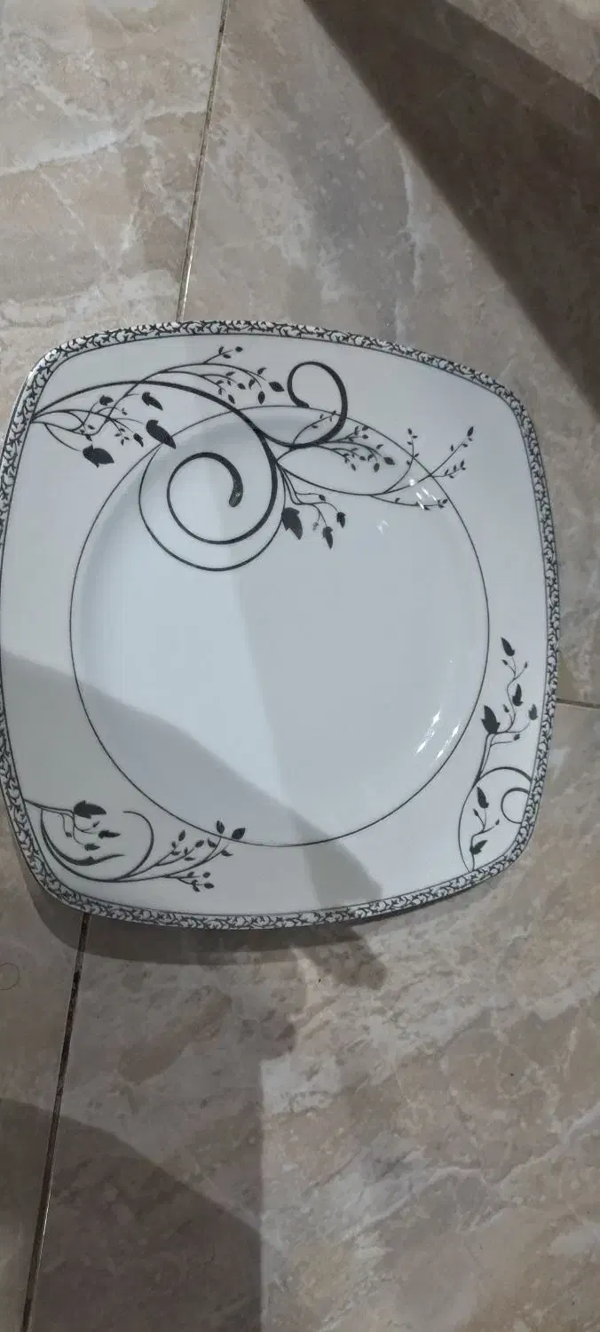 سرویس چینی ۱۲ نفره ۱۰۸ پارچه|ظروف سرو و پذیرایی|اردبیل, |دیوار