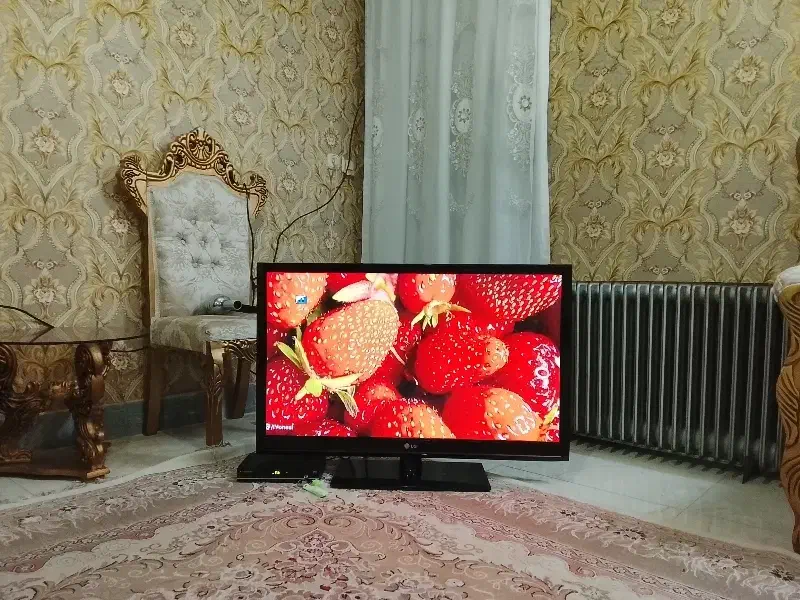 تلوزیون 42 اینچ الجی ساخت کره|تلویزیون و پروژکتور|اندیشه, اندیشه فاز ۳|دیوار