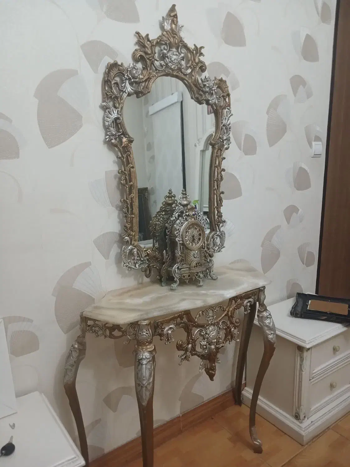 آیینه|آینه|تهران, هرندی|دیوار