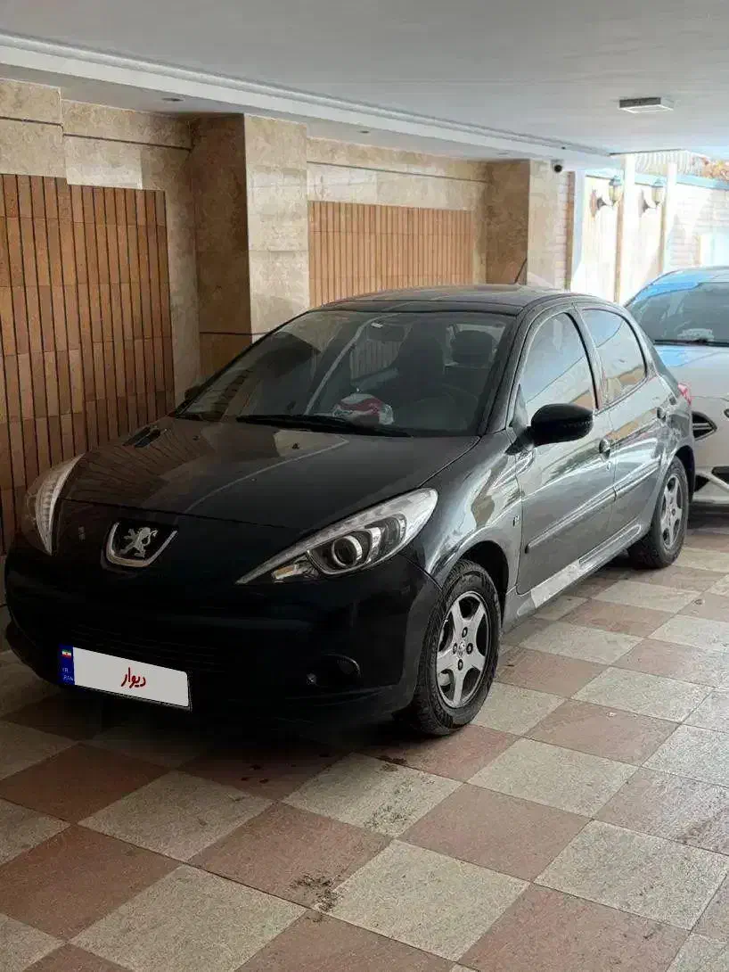 207دنده ای پانا مدل 1401|خودرو سواری و وانت|اصفهان, دستگرده|دیوار